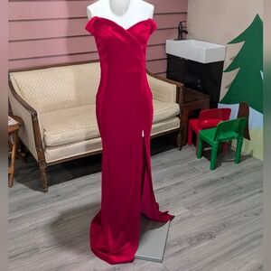 Windsor Strapless Red Gown